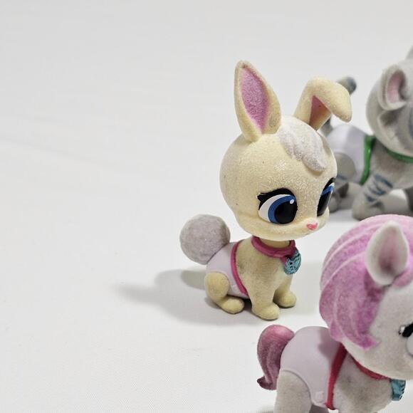 Lot Of 8 Disney Junior T.O.T.S. Mini Figures Tiny Ones Transportation Service - Picture 8 of 11